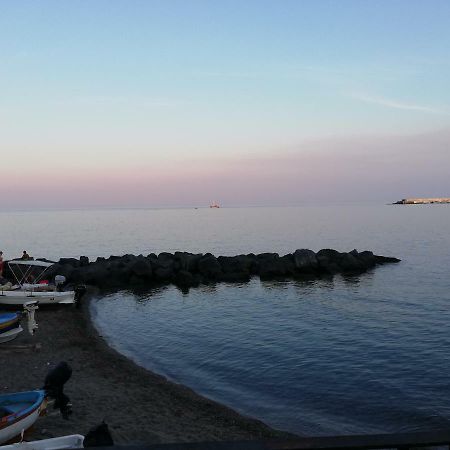 Casa Vacanze Aloha Giardini Naxos Bagian luar foto