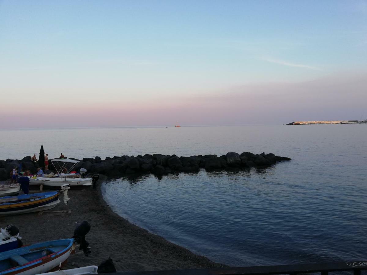 Casa Vacanze Aloha Giardini Naxos Bagian luar foto